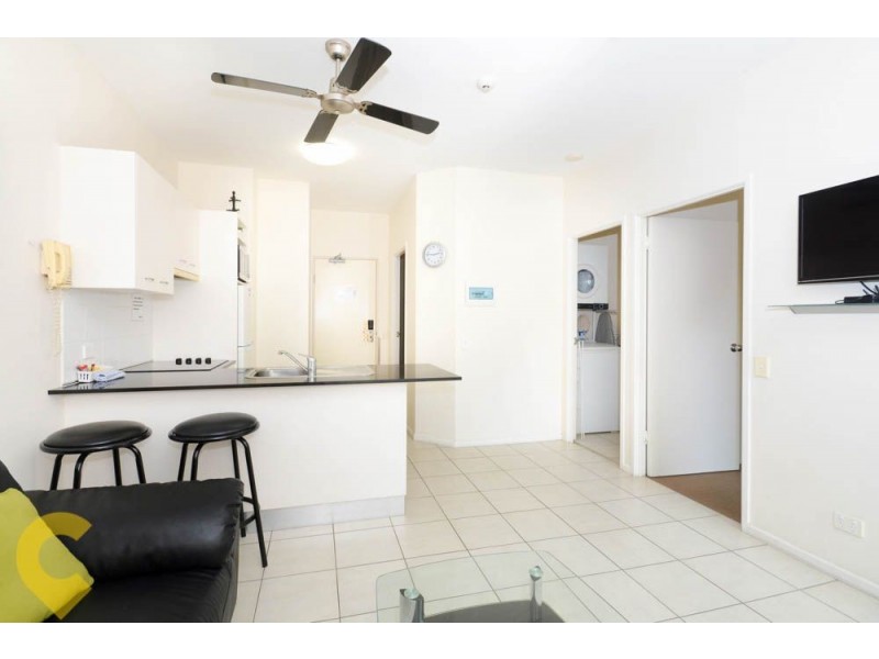 2/32 River Esplanade, Mooloolaba QLD 4557