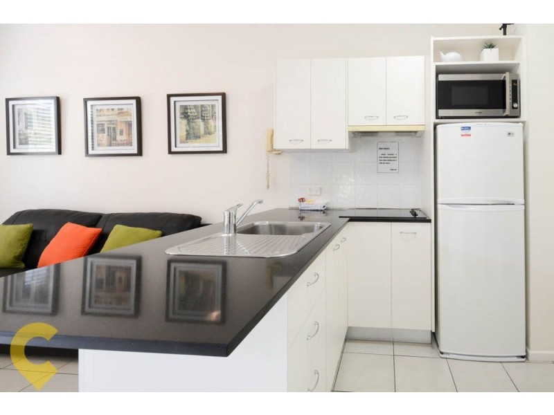 2/32 River Esplanade, Mooloolaba QLD 4557