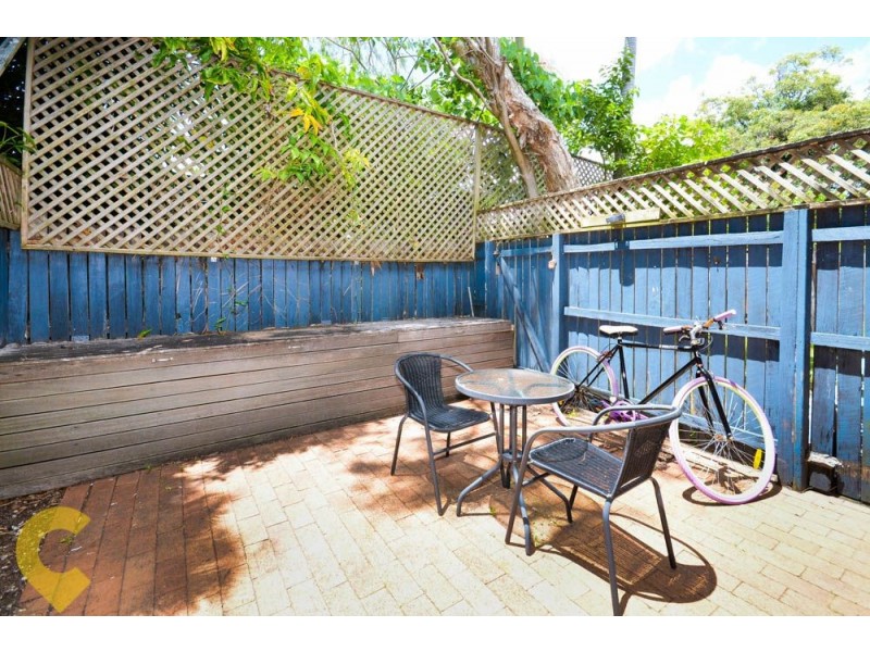 2/10 Bahlaka Street, Mooloolaba QLD 4557