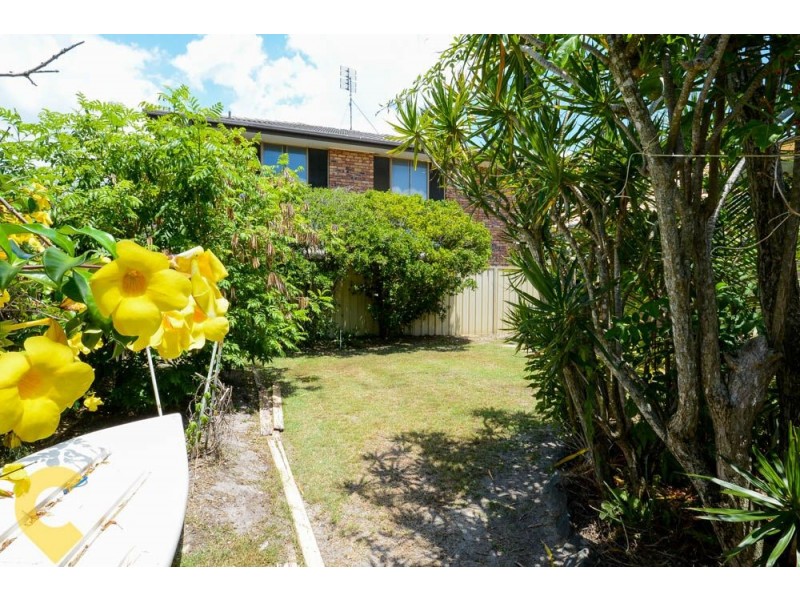 14 Marana Street, Warana QLD 4575