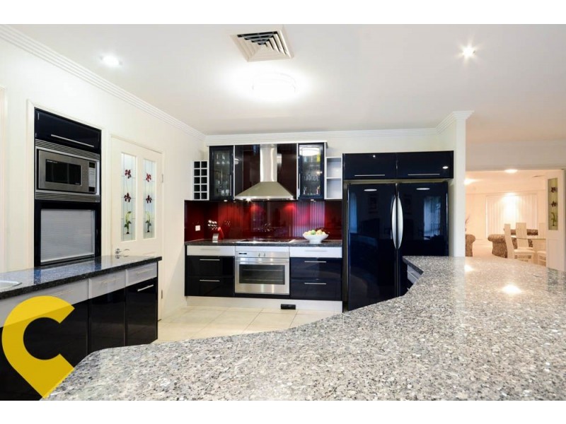 4 Allira Court, Pomona QLD 4568