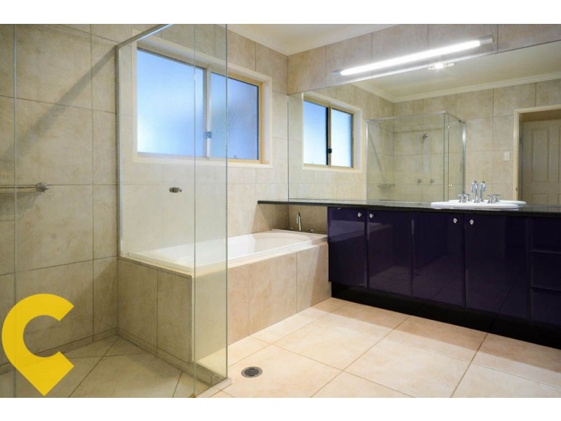 4 Allira Court, Pomona QLD 4568