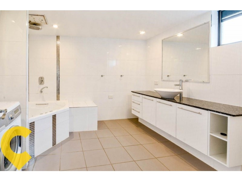 1/50 Parkyn Parade, Mooloolaba QLD 4557