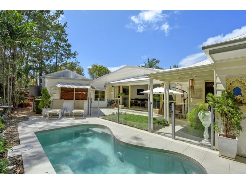 2 Elderberry Court, Twin Waters QLD 4564