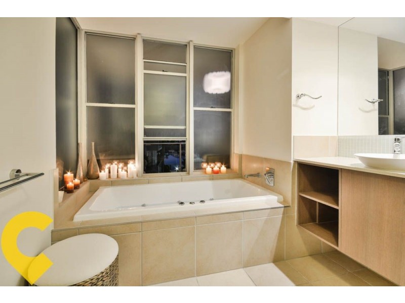 30/7 Grand Parade, Parrearra QLD 4575