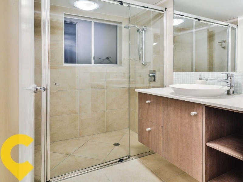 30/7 Grand Parade, Parrearra QLD 4575