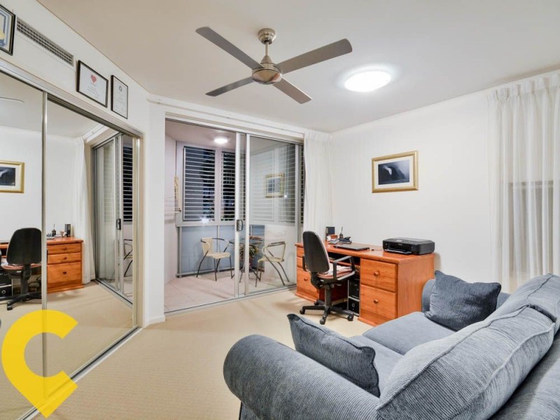 30/7 Grand Parade, Parrearra QLD 4575