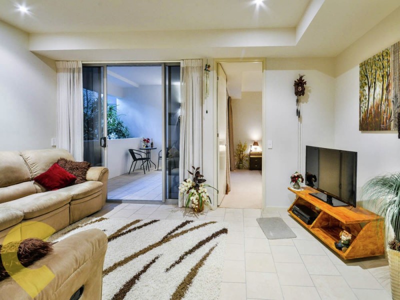 106/45-47 The Esplanade, Maroochydore QLD 4558