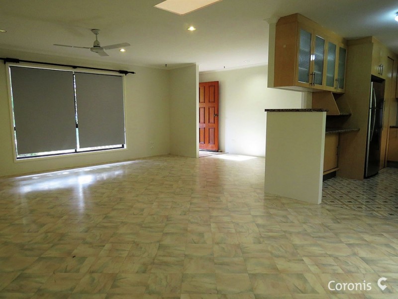 27 Hodgens Street, Caloundra QLD 4551