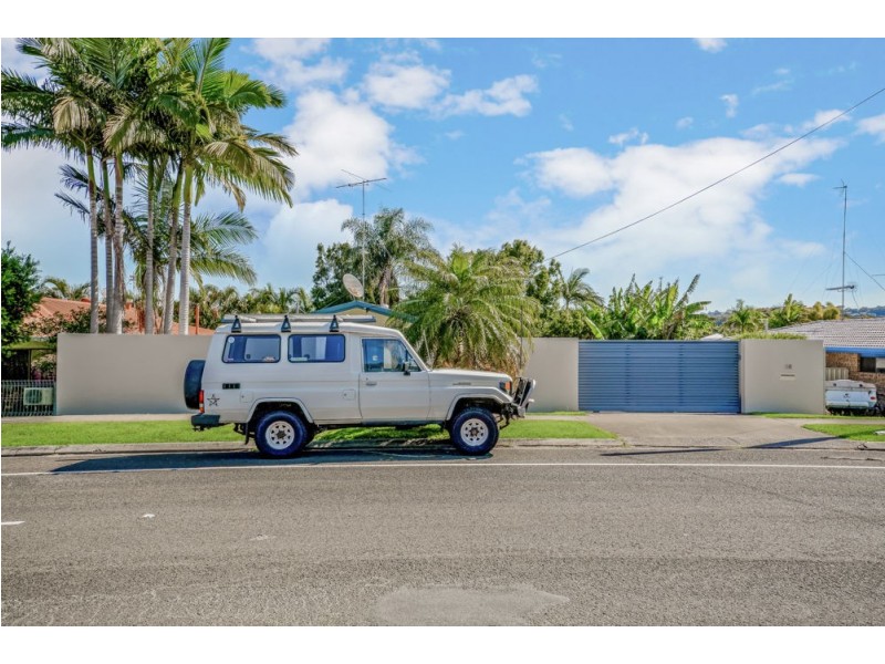 58 Palm Drive, Mooloolaba QLD 4557