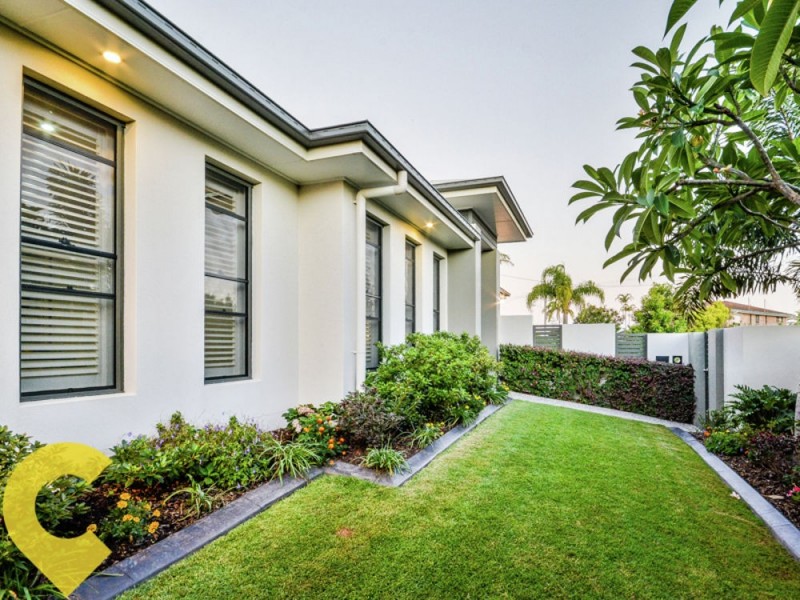 28 Moondarra Crescent, Mooloolaba QLD 4557