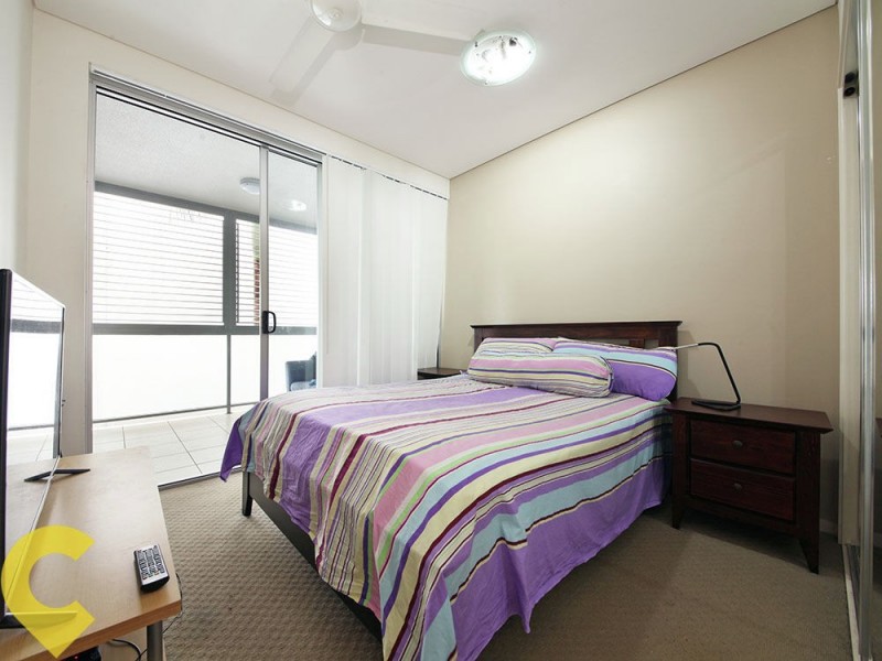 73/7 Grand Parade, Kawana Island QLD 4575