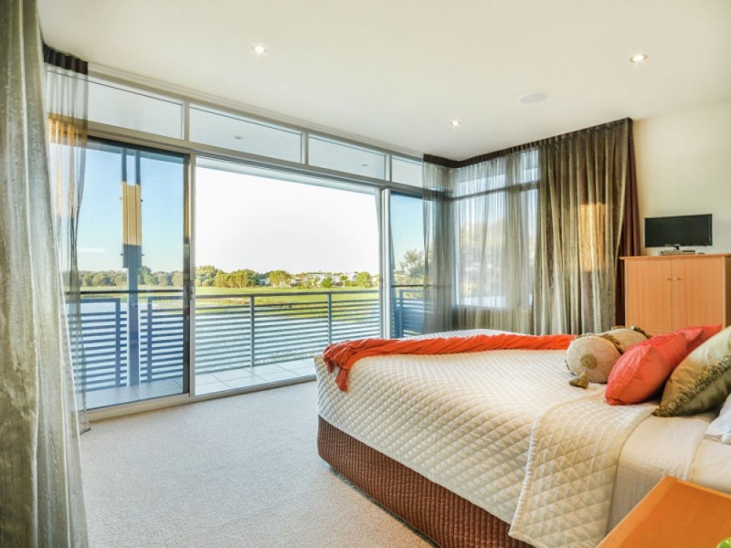 28 Millennium Circuit, Pelican Waters QLD 4551