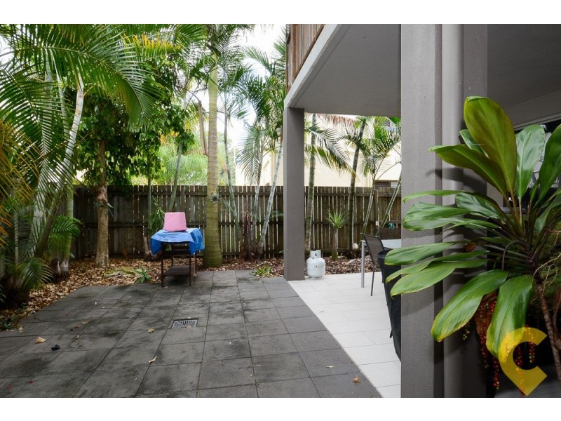 2/190 Brisbane Road, Mooloolaba QLD 4557