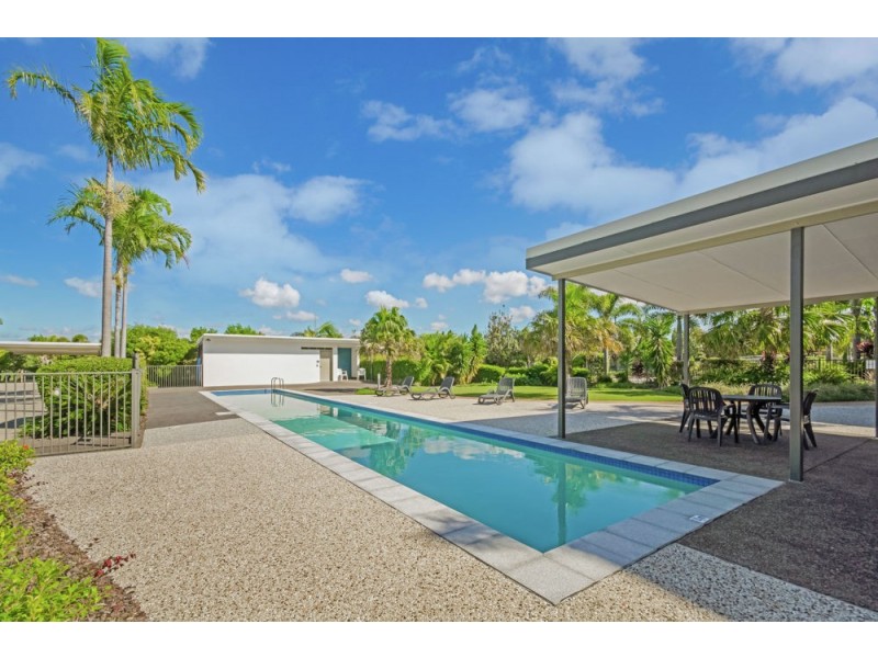 4 Grand Parade, Kawana Island QLD 4575