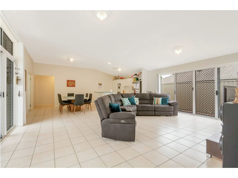 74 Windermere Way, Sippy Downs QLD 4556