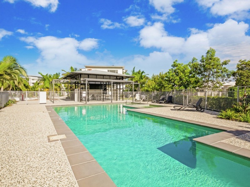 8/10 Grand Parade, Kawana Island QLD 4575