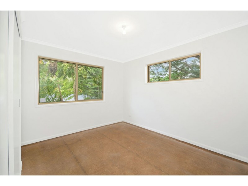 2/12 Oloway Crescent, Alexandra Headland QLD 4572