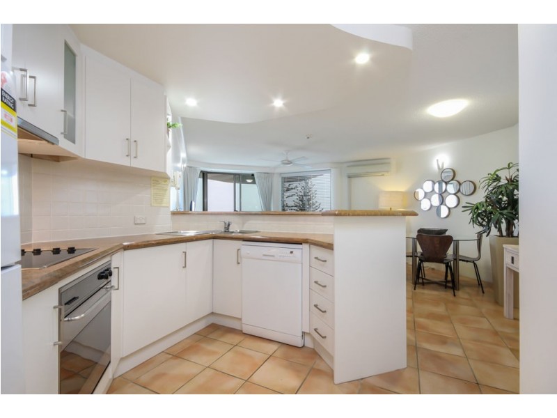 10/81 Mooloolaba Esplanade, Mooloolaba QLD 4557