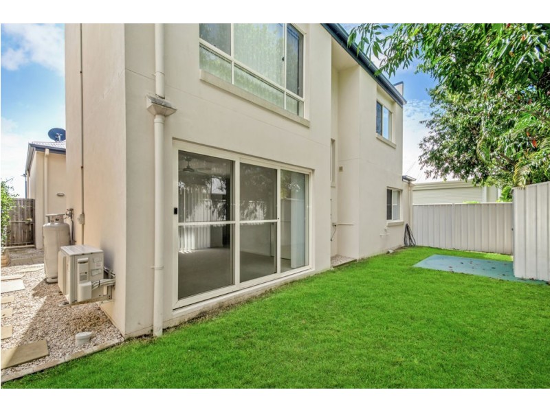 11 Tarawa St, Parrearra QLD 4575