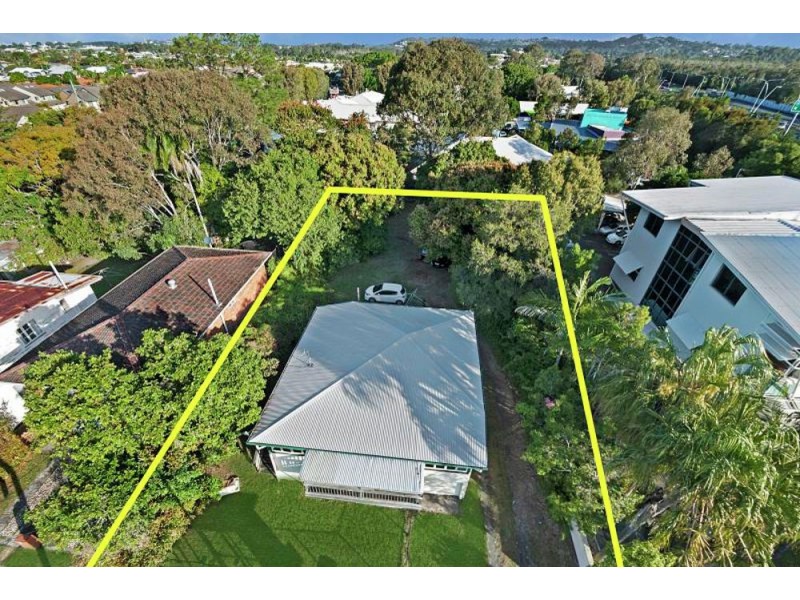 235 Bradman Avenue, Maroochydore QLD 4558