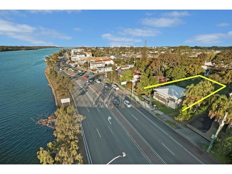 235 Bradman Avenue, Maroochydore QLD 4558