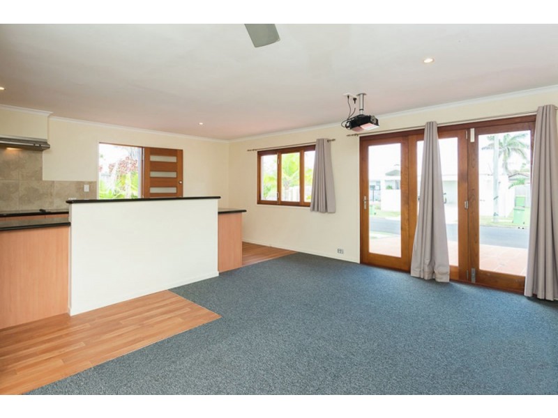 11 Parari Street, Warana QLD 4575