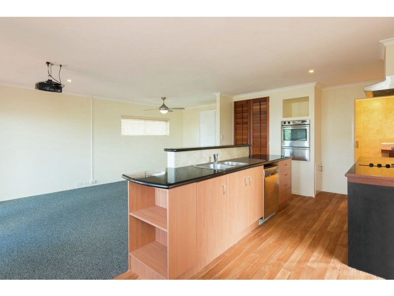 11 Parari Street, Warana QLD 4575