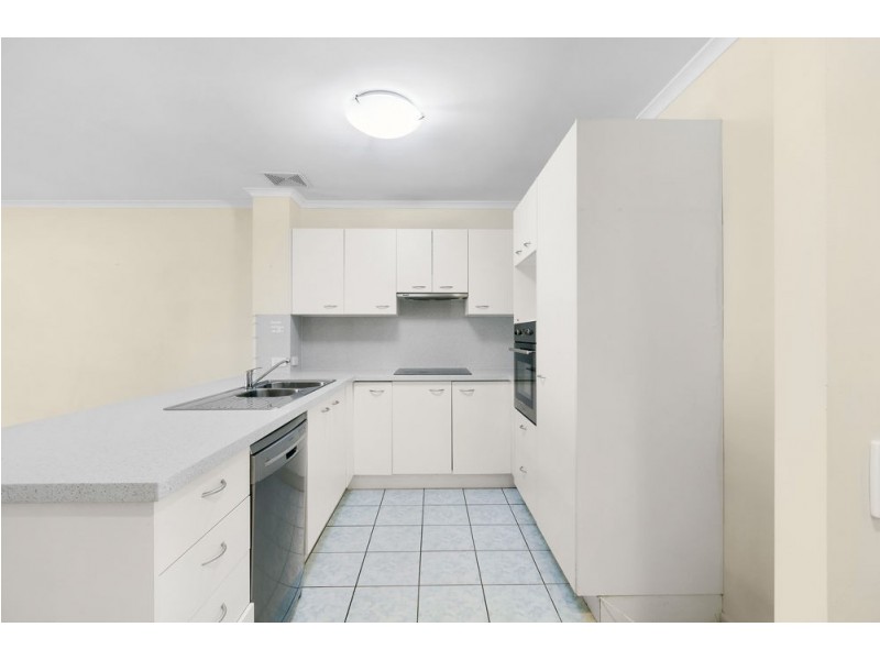 40/1 Poinsettia Court, Mooloolaba QLD 4557