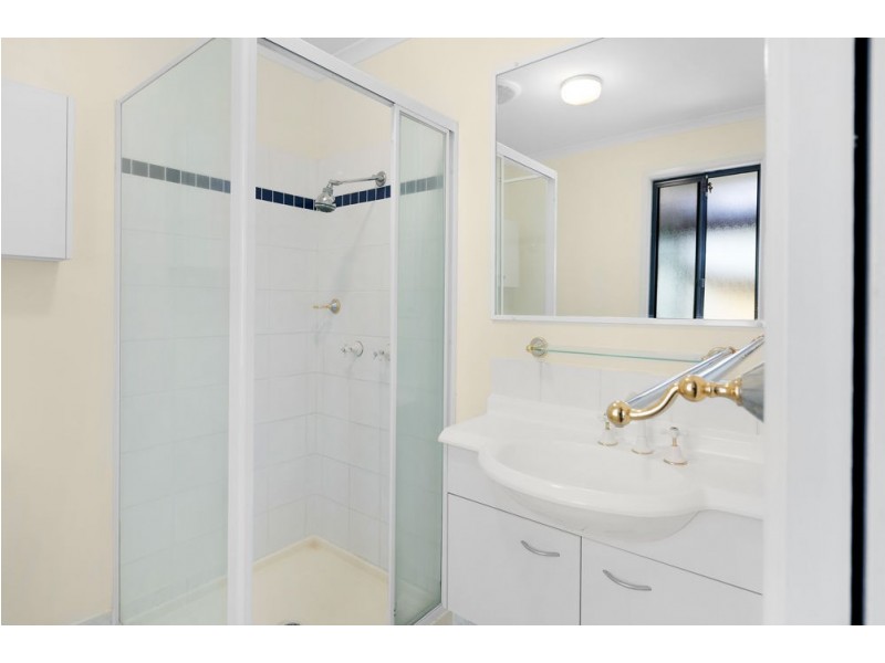 40/1 Poinsettia Court, Mooloolaba QLD 4557