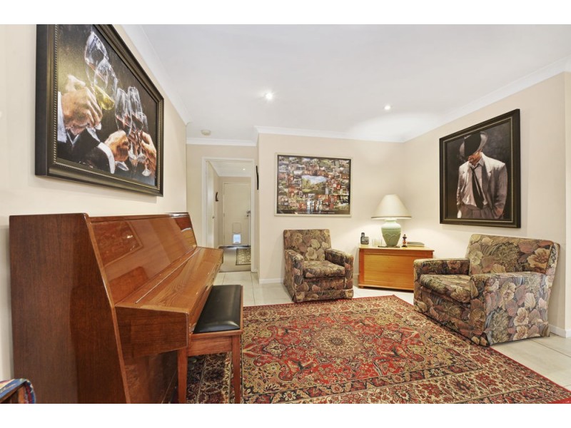 6 Napalle Street, Warana QLD 4575