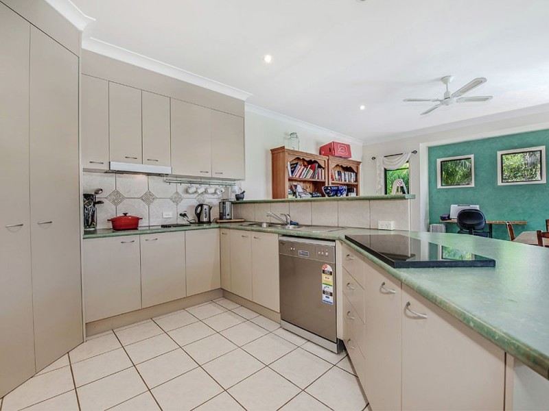 20 Baker-Finch Place, Twin Waters QLD 4564
