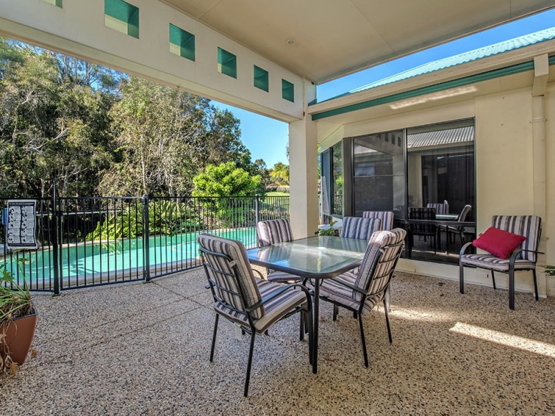 20 Baker-Finch Place, Twin Waters QLD 4564