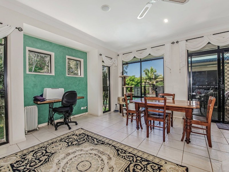 20 Baker-Finch Place, Twin Waters QLD 4564