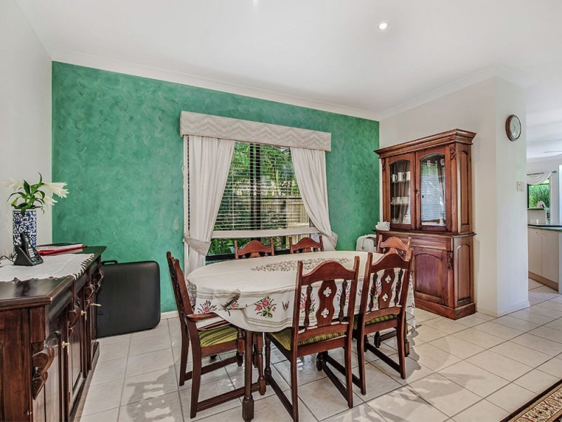 20 Baker-Finch Place, Twin Waters QLD 4564