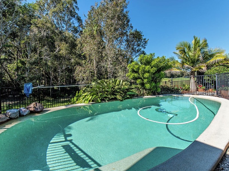 20 Baker-Finch Place, Twin Waters QLD 4564