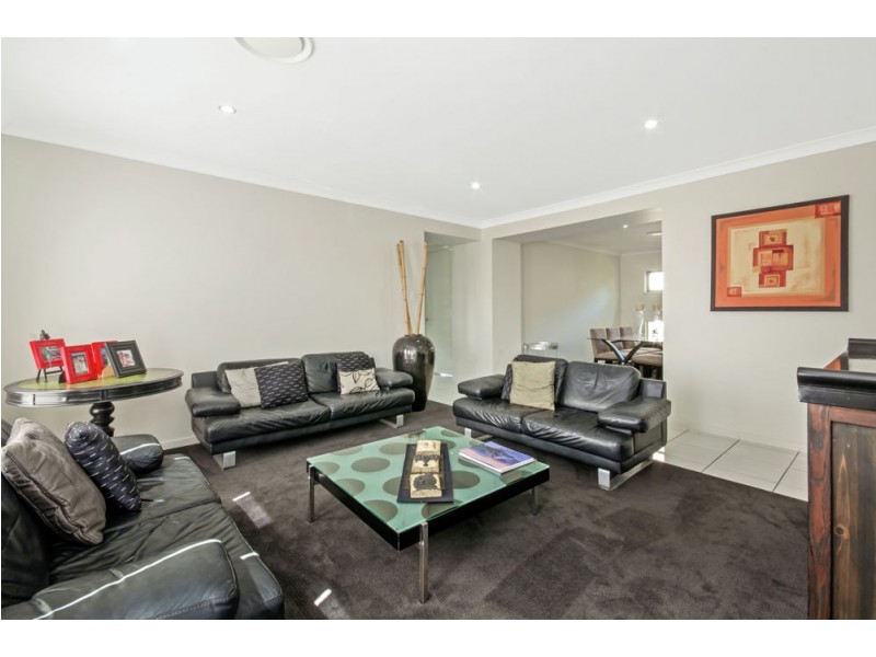2 Hibbertia Street, Mountain Creek QLD 4557