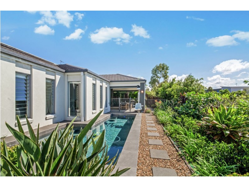 2 Hibbertia Street, Mountain Creek QLD 4557