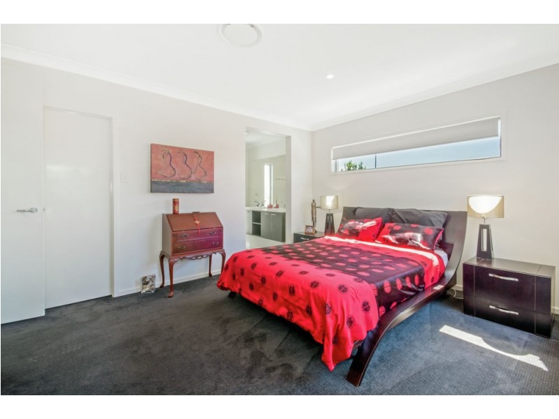 2 Hibbertia Street, Mountain Creek QLD 4557