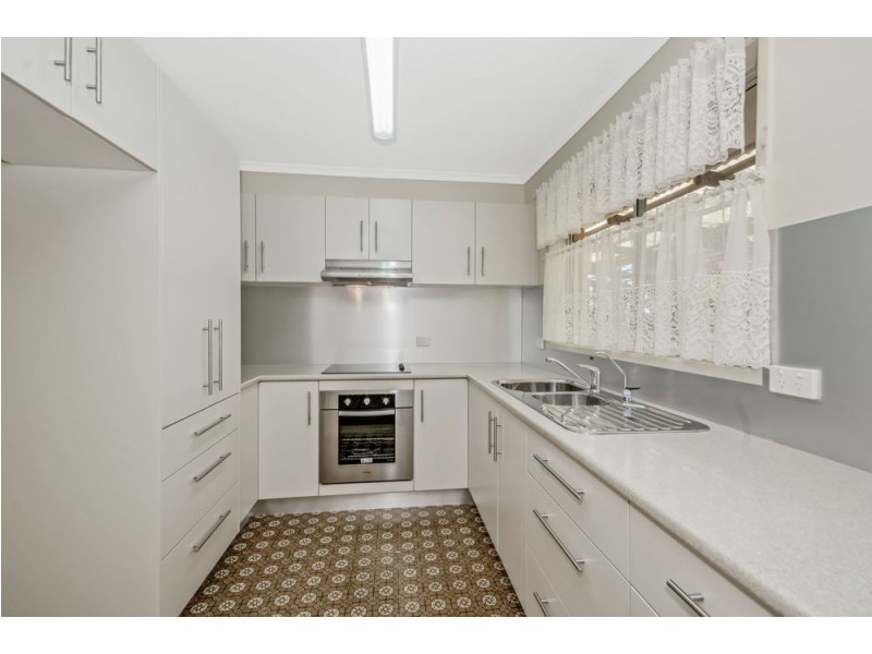 18 Langura Street, Warana QLD 4575