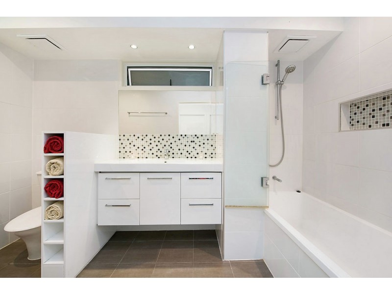 16 Pheasant Street, Buderim QLD 4556