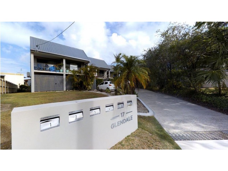 2/17 Akeringa Place, Mooloolaba QLD 4557