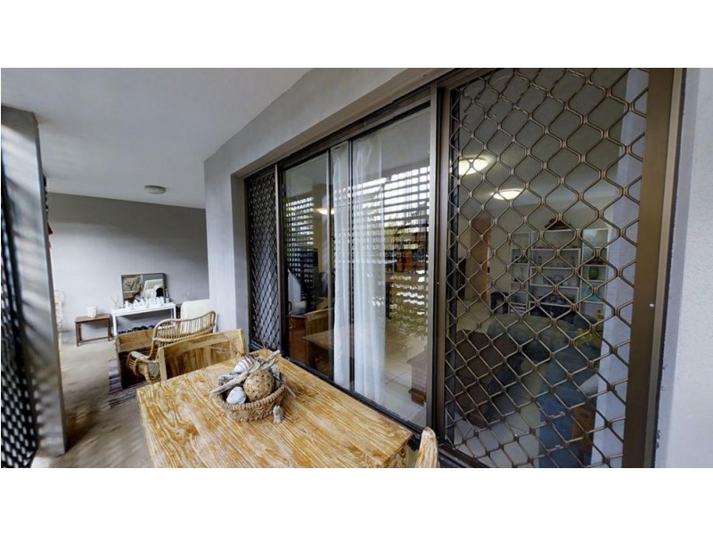 2/17 Akeringa Place, Mooloolaba QLD 4557