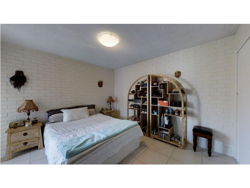 2/17 Akeringa Place, Mooloolaba QLD 4557