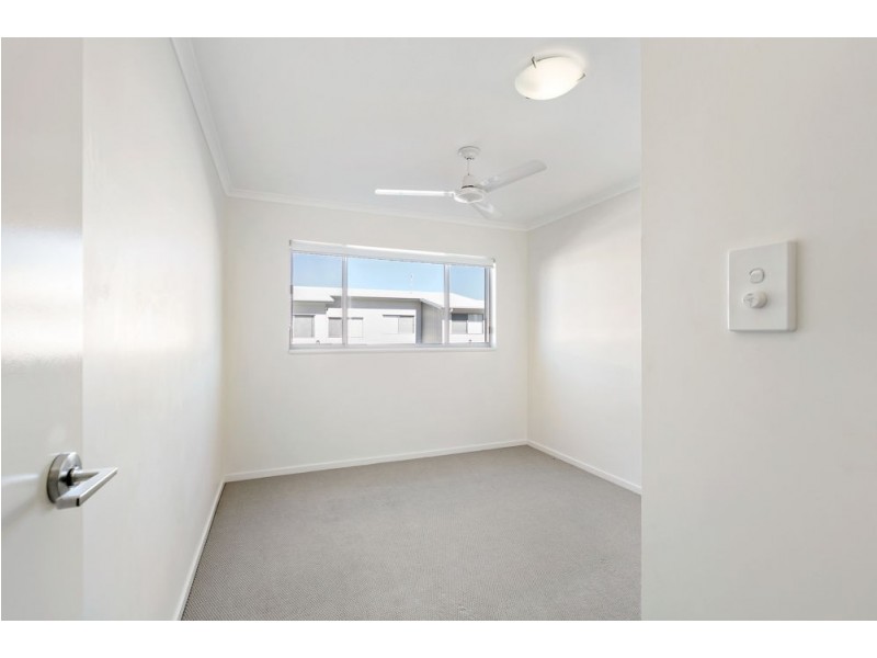 25/1 Hibbertia Street, Mountain Creek QLD 4557