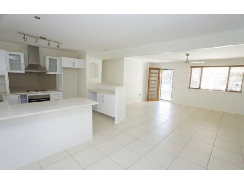 36 Mulgani Street, Warana QLD 4575