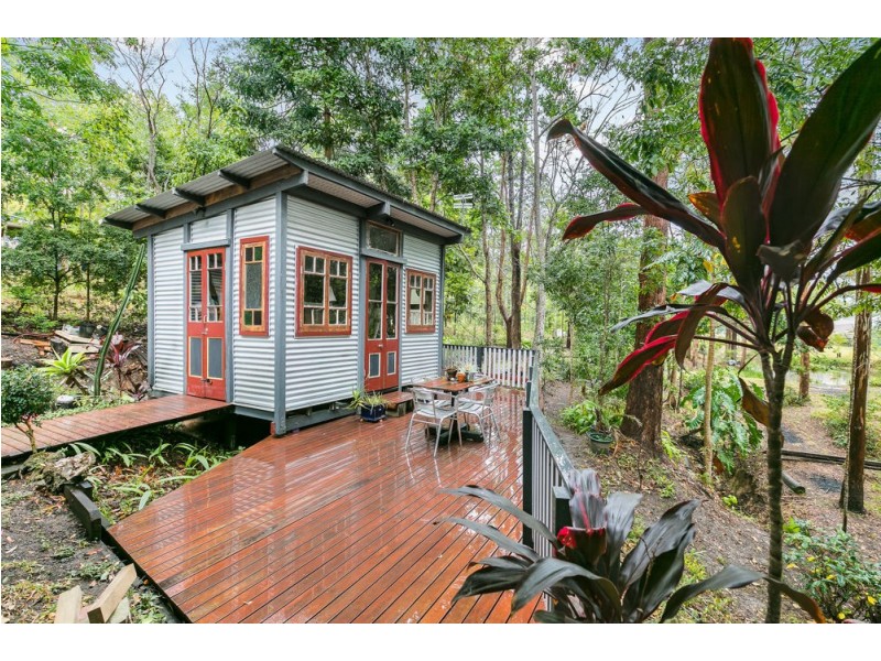 10 Andersen Road, Mooloolah Valley QLD 4553