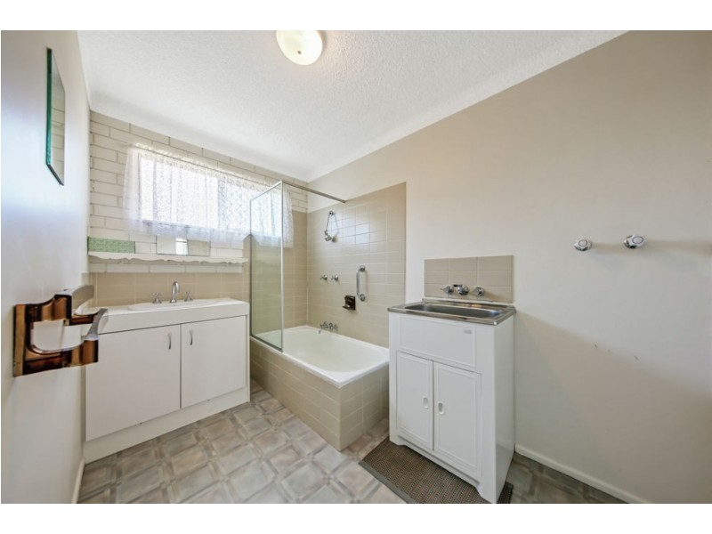 1/26 Akeringa Place, Mooloolaba QLD 4557