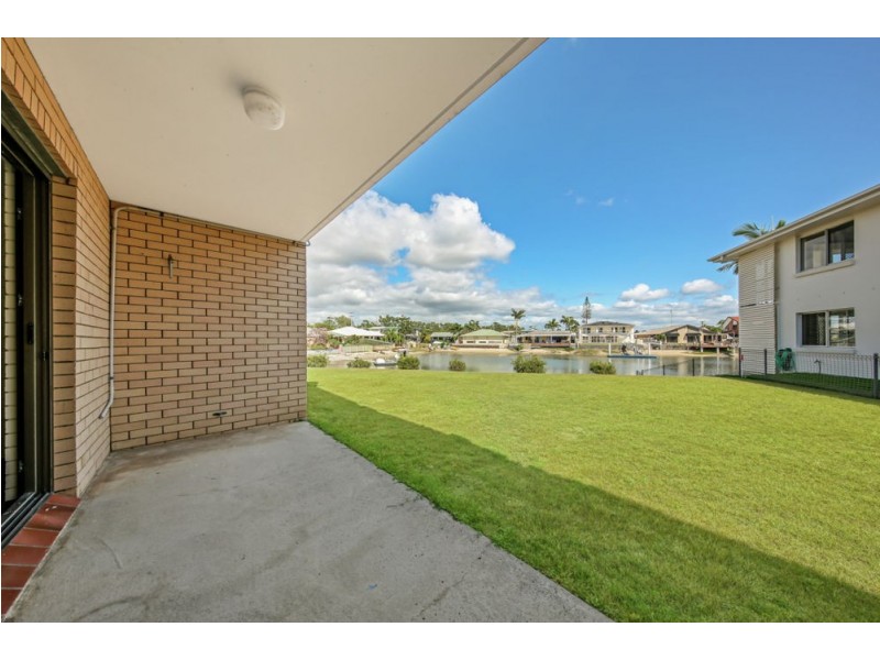 1/26 Akeringa Place, Mooloolaba QLD 4557