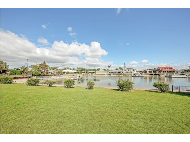 1/26 Akeringa Place, Mooloolaba QLD 4557